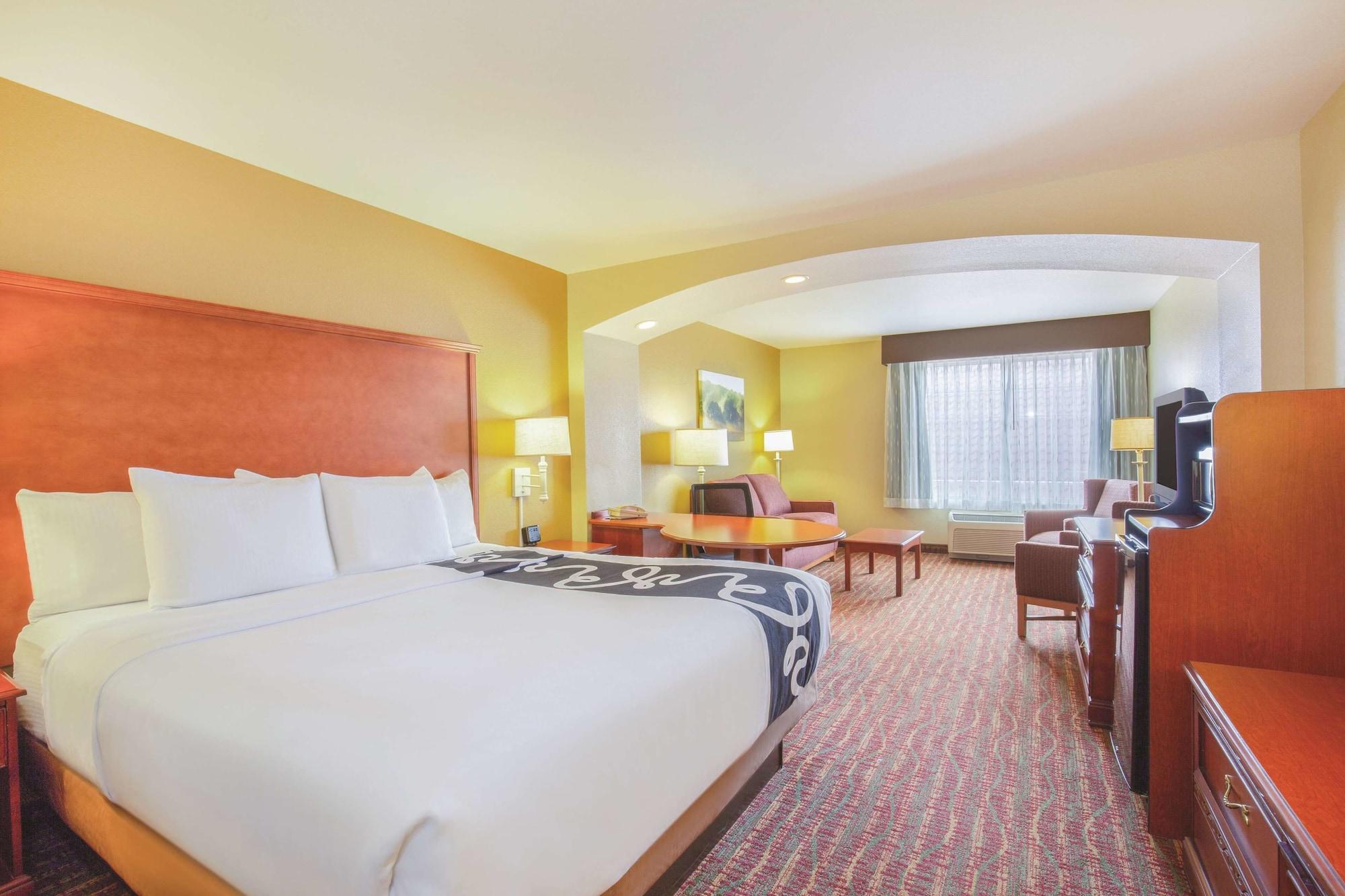 La Quinta by Wyndham Bentonville Extérieur photo