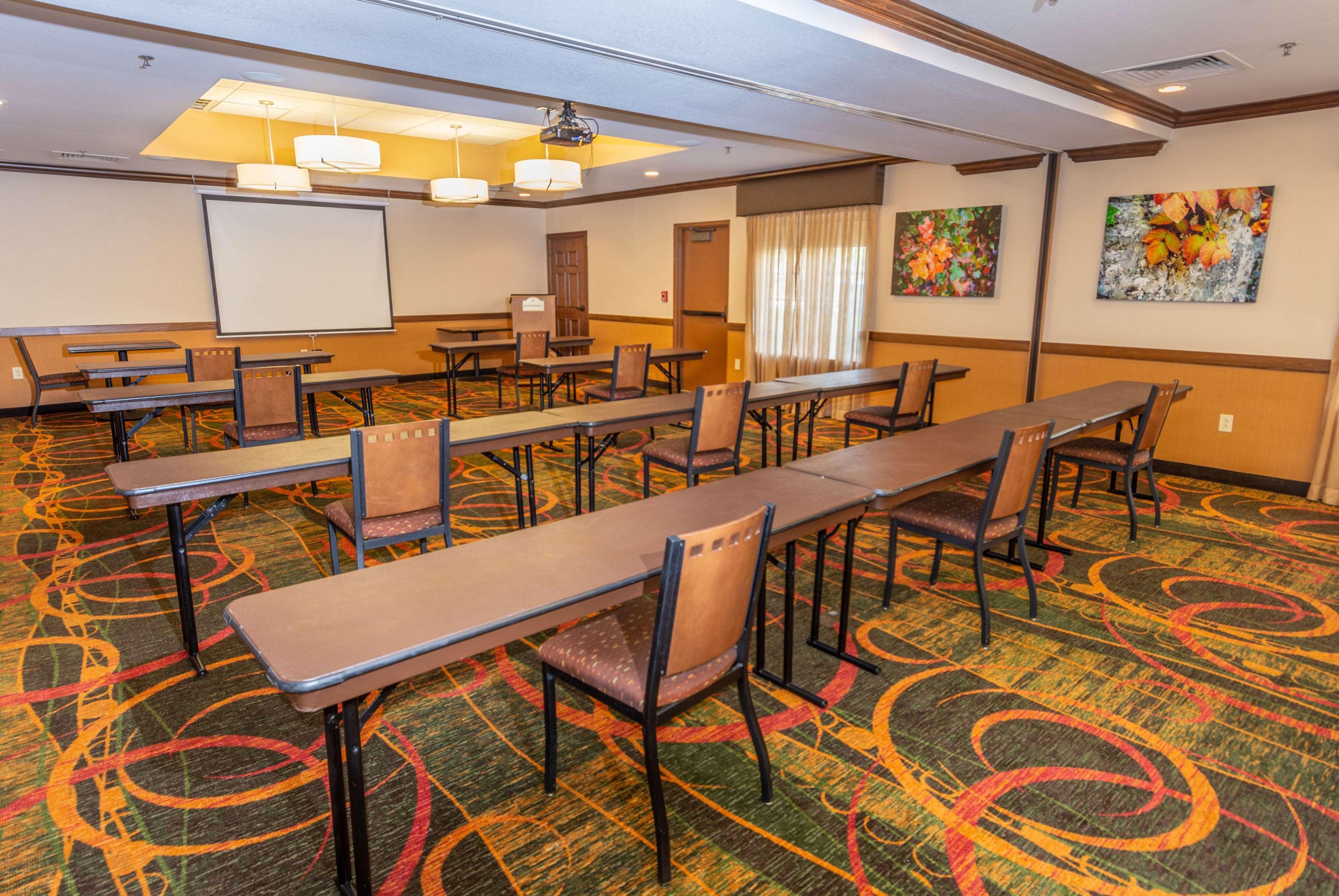 La Quinta by Wyndham Bentonville Extérieur photo