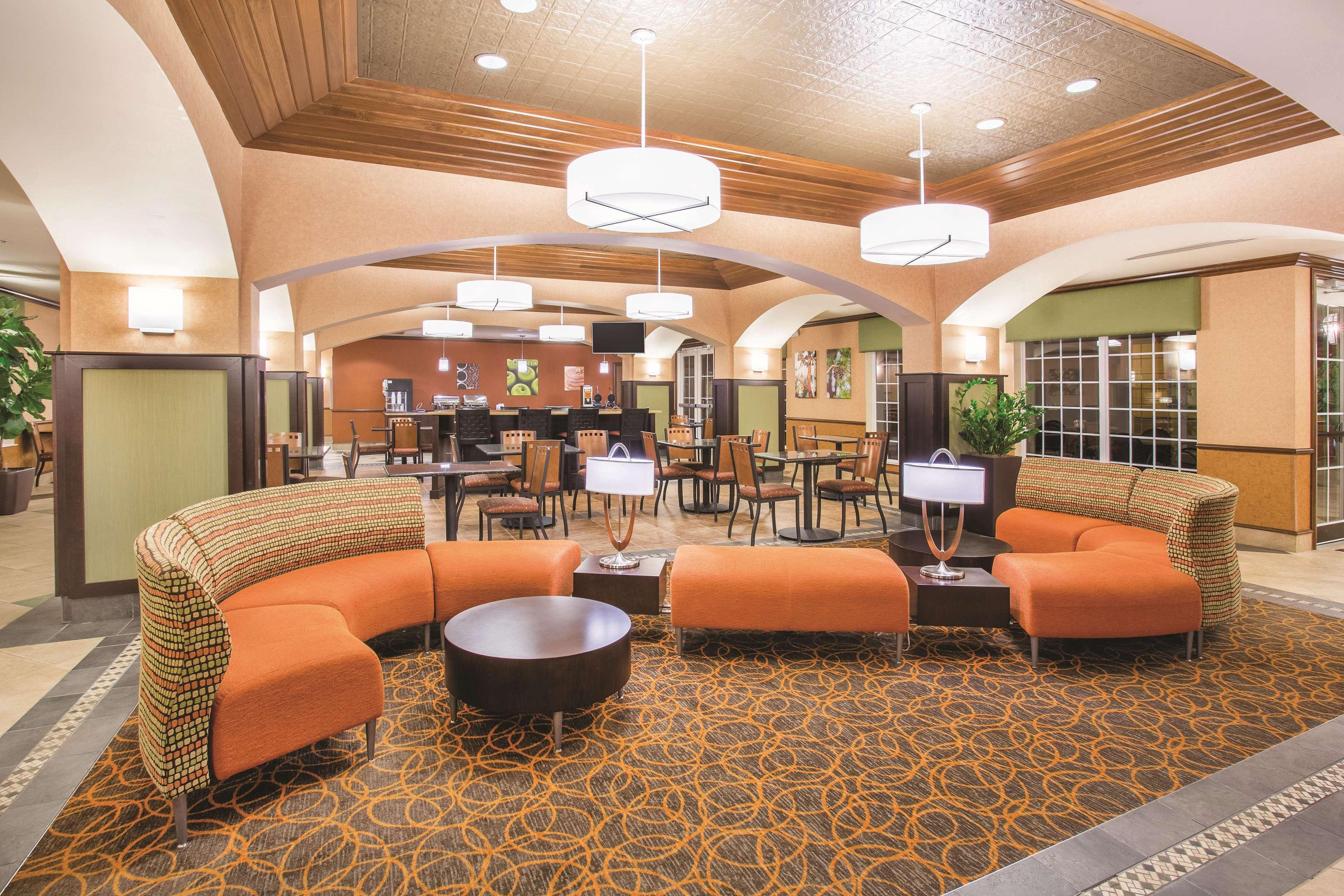 La Quinta by Wyndham Bentonville Extérieur photo