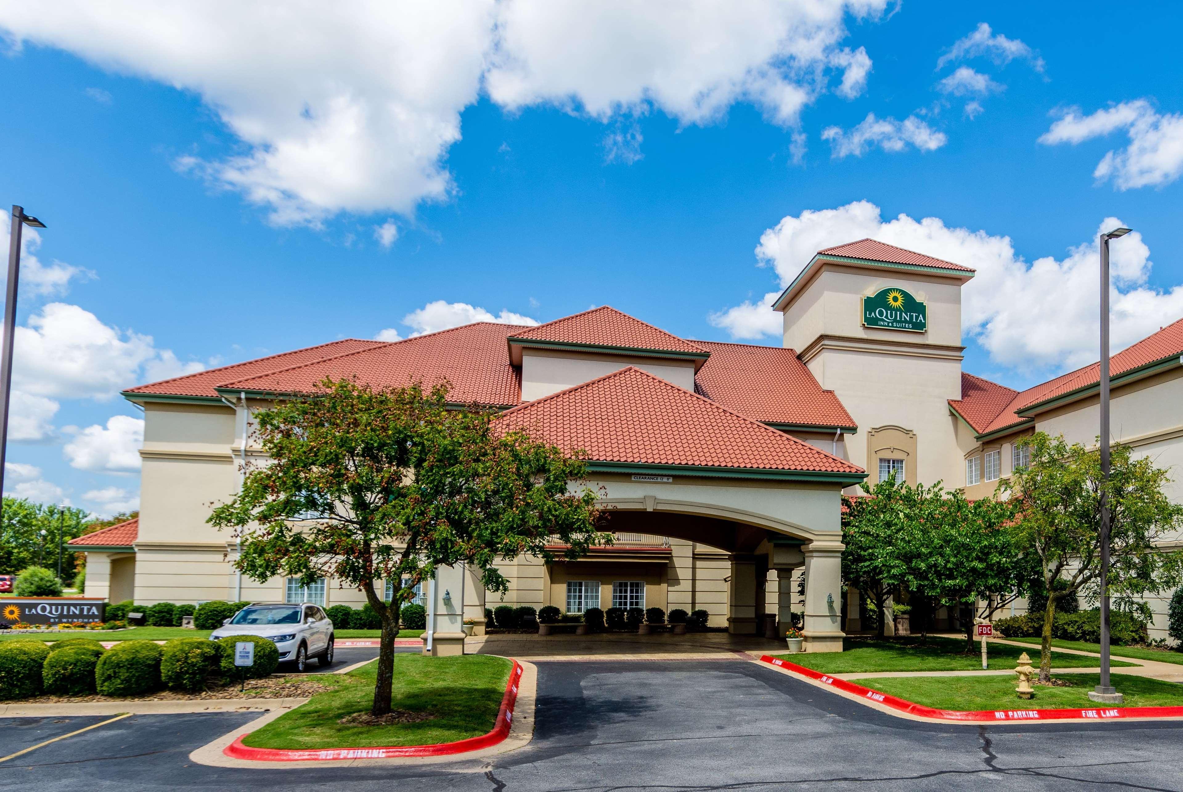 La Quinta by Wyndham Bentonville Extérieur photo