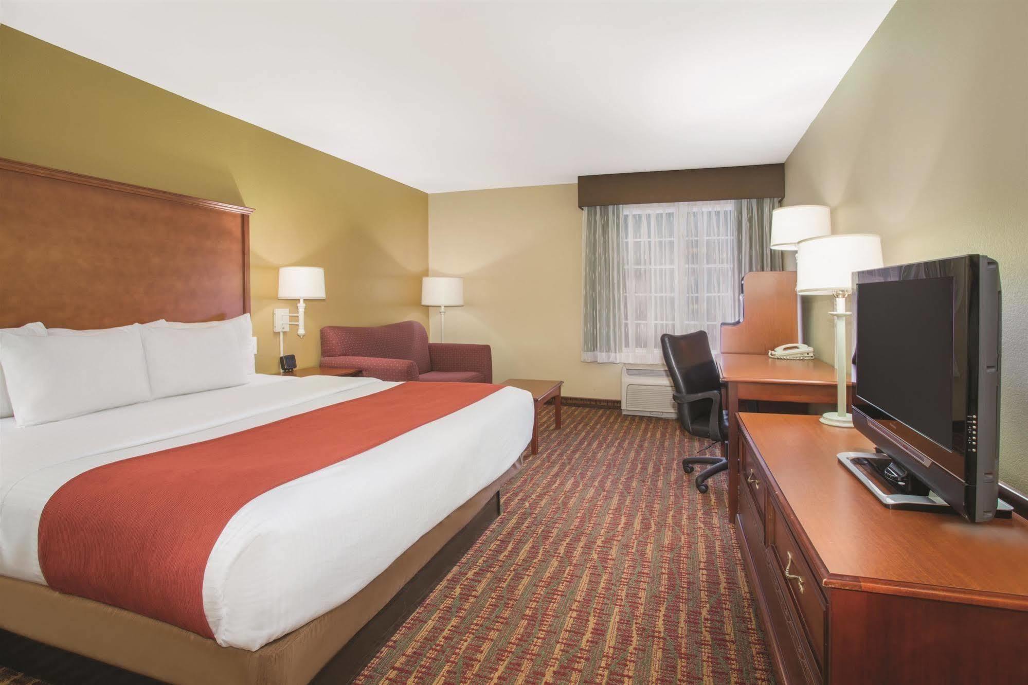 La Quinta by Wyndham Bentonville Extérieur photo